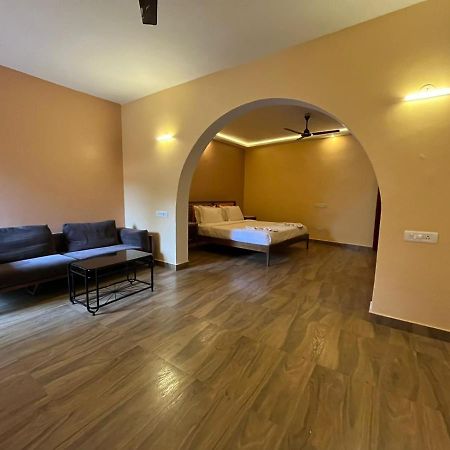 Rococco Ashvem Ξενοδοχείο Mandrem Εξωτερικό φωτογραφία